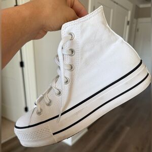 Women’s Chuck Taylor’s Platform